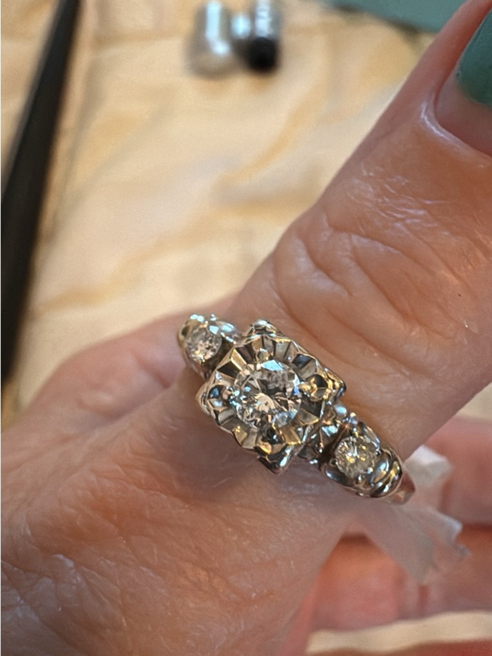 Real gold stamped Classic White Gold Three-Stone Diamond Engagement Ring vintage